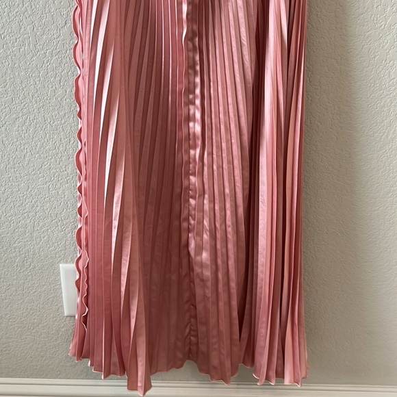 LIDEE Renaissance Dress - Picture 12 of 17